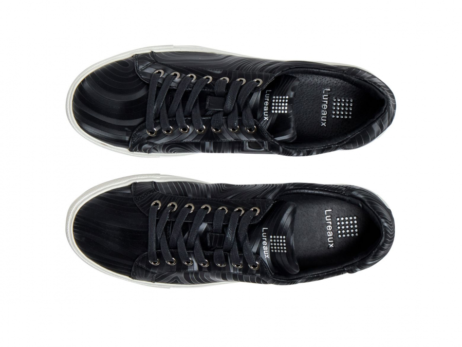 Blackwave Sneakers